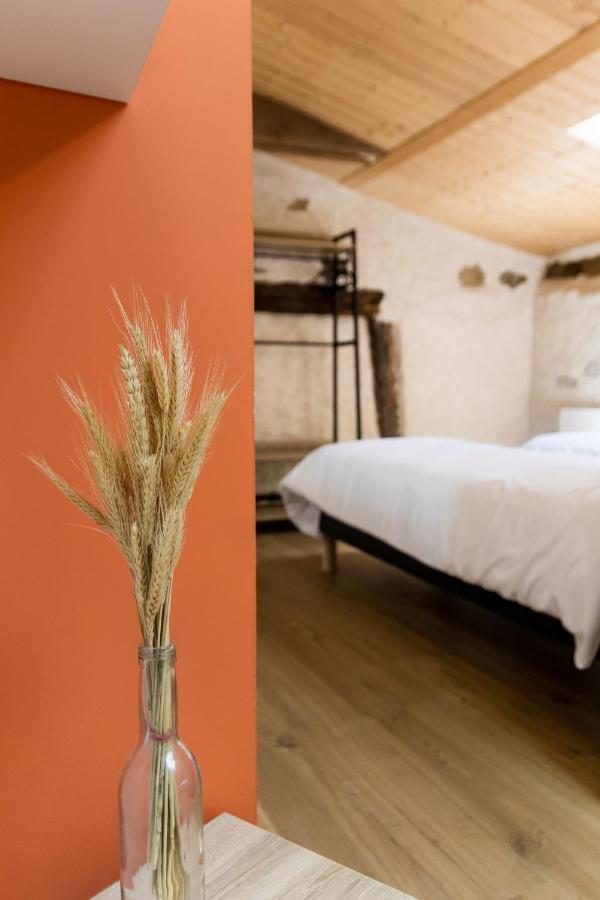 Domaine Du Coq En Pat Bed & Breakfast Augerolles Exterior photo